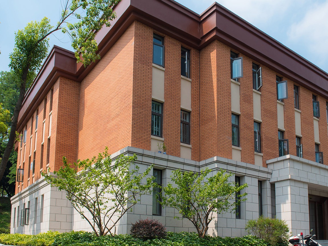 潔博利江蘇省政府大院感應(yīng)潔具工程案例圖